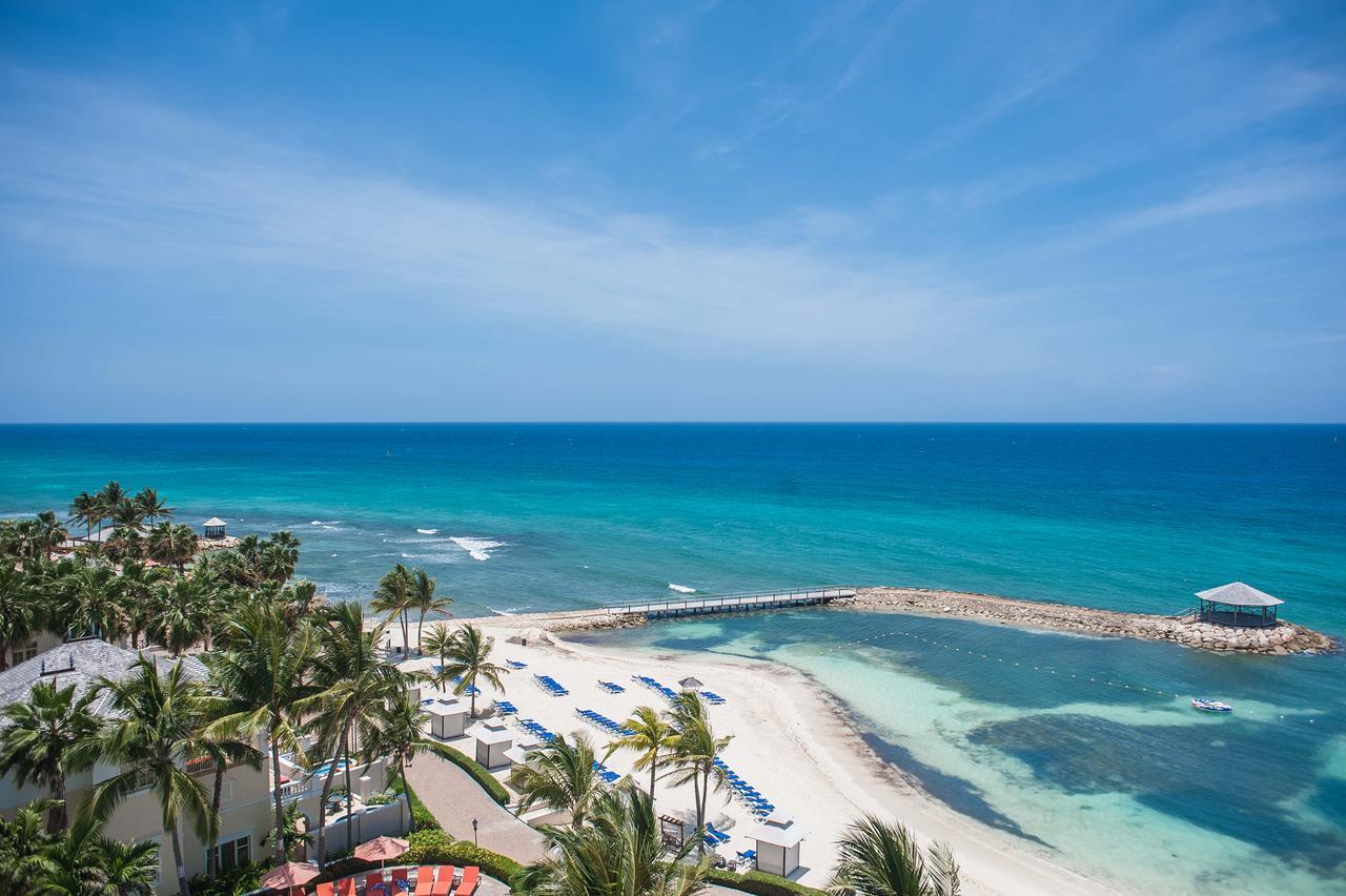 Palmyra Luxury Beach Condos 蒙特哥贝 外观 照片