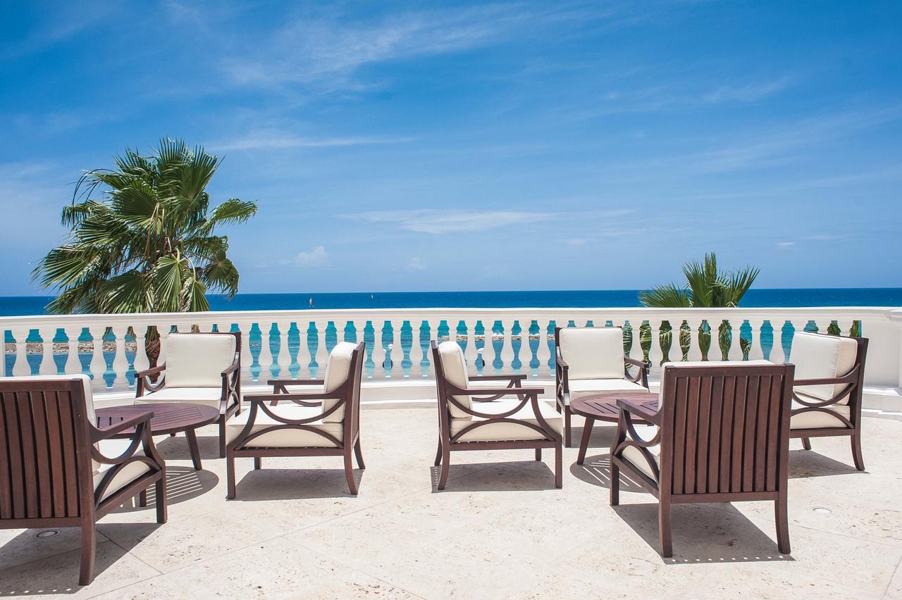 Palmyra Luxury Beach Condos 蒙特哥贝 外观 照片